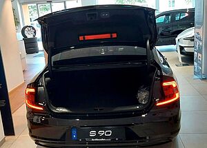 Volvo  T8 AWD Ultimate Dark-360°-HeadUp-Luft-Pano