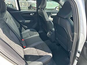 Volvo  B5 Ultimate Dark AWD