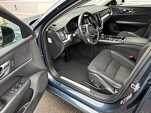 Volvo  T8 R-Design Expression AWD Plug-In Hybrid