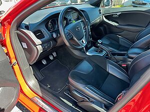 Volvo  T2 R-Design