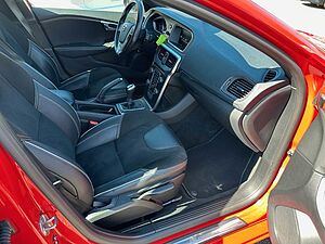 Volvo  T2 R-Design