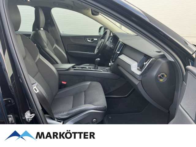 Volvo  XC60 D4 Schaltgetriebe (140kW/190PS) Momentum Pro