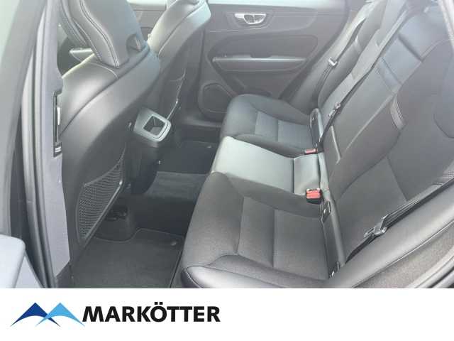 Volvo  XC60 D4 Schaltgetriebe (140kW/190PS) Momentum Pro