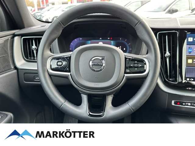 Volvo  XC60 Plus, B4 AWD Mild-Hybrid, Diesel, Dark