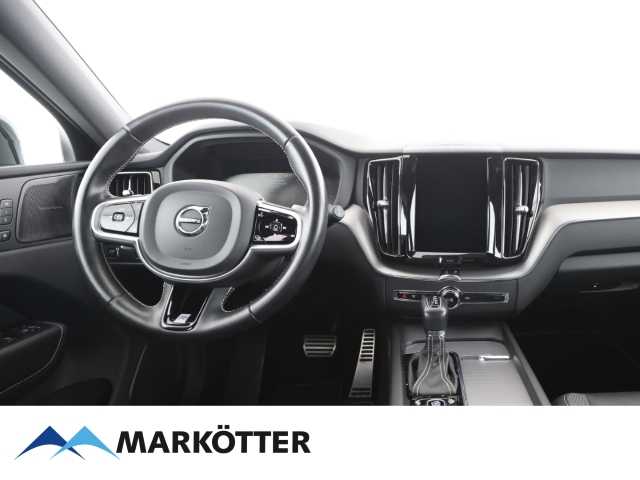 Volvo  D4 R Design 2WD/360°CAM/LED/SHZ/H&K/AHK/ACC/