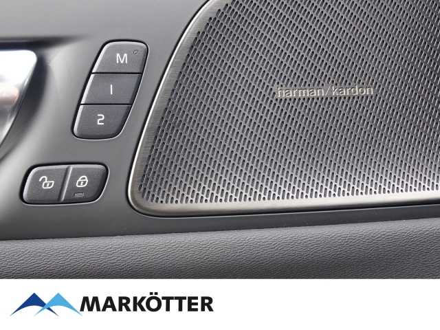 Volvo  T6 Plus Dark Recharge AWD PANO/ACC/BLIS/LED