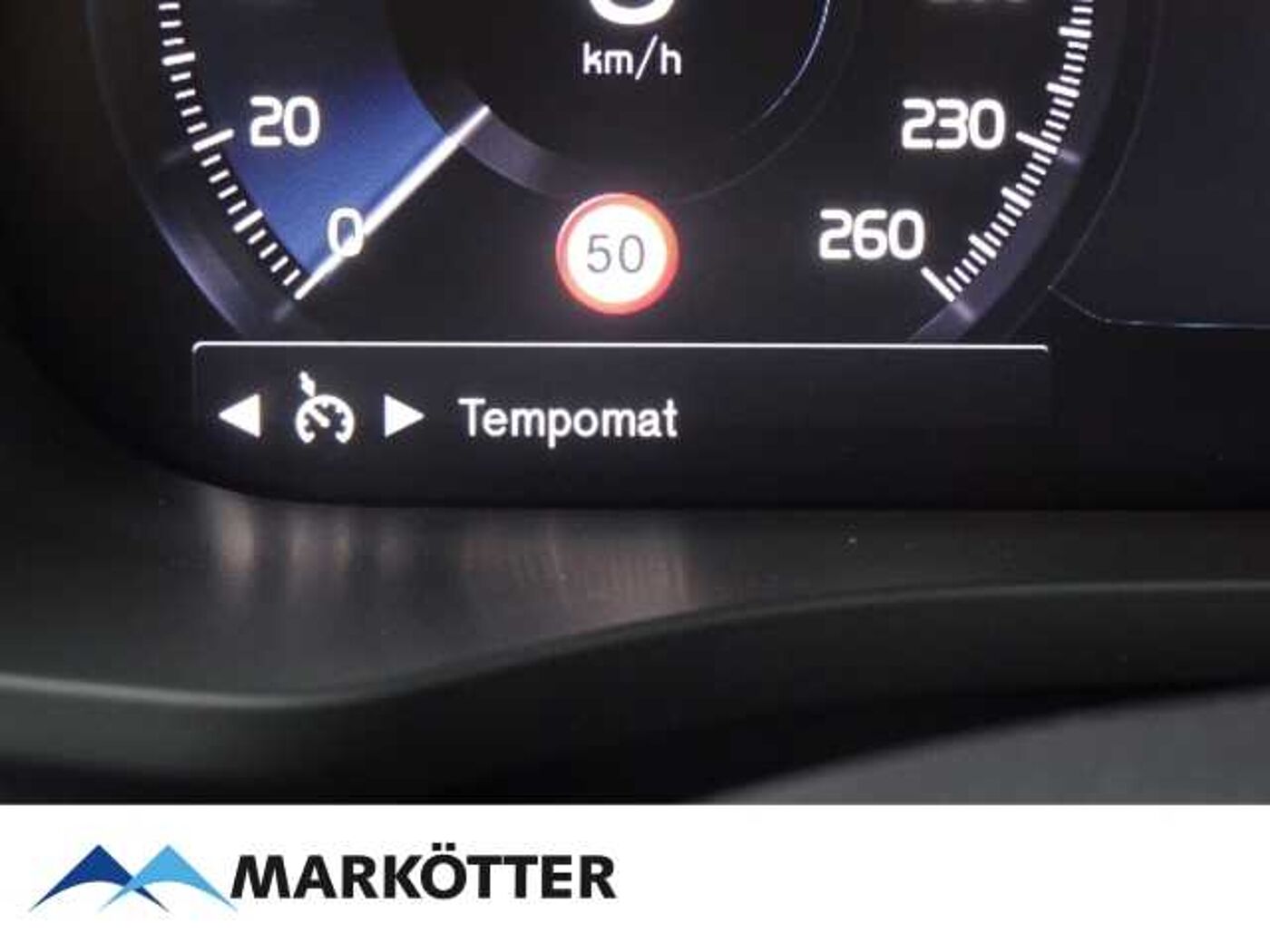 Volvo  Plus Dark 2WD B4 Benzin /Memory/BLIS/AHK