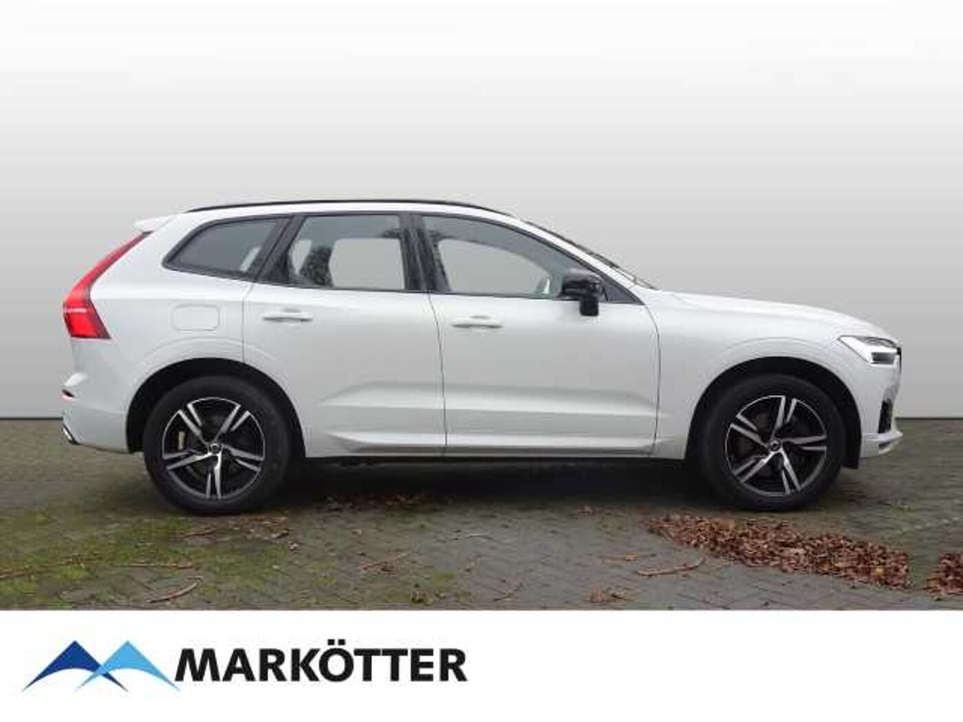 Volvo  Plus Dark 2WD B4 Benzin /Memory/BLIS/AHK