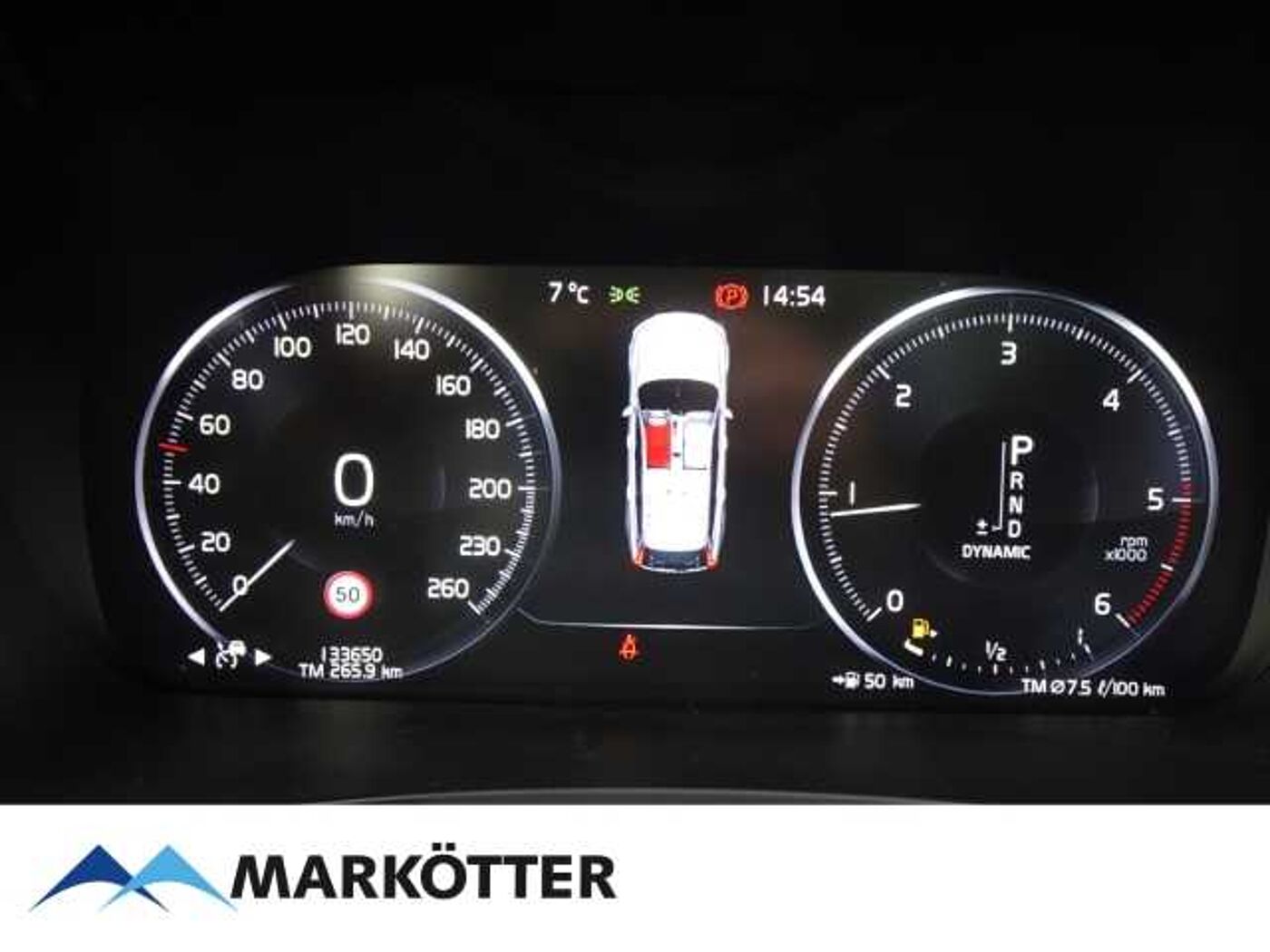 Volvo  D5 Momentum Pro AWD/NAVI/LED/AHK/PDC/HuD