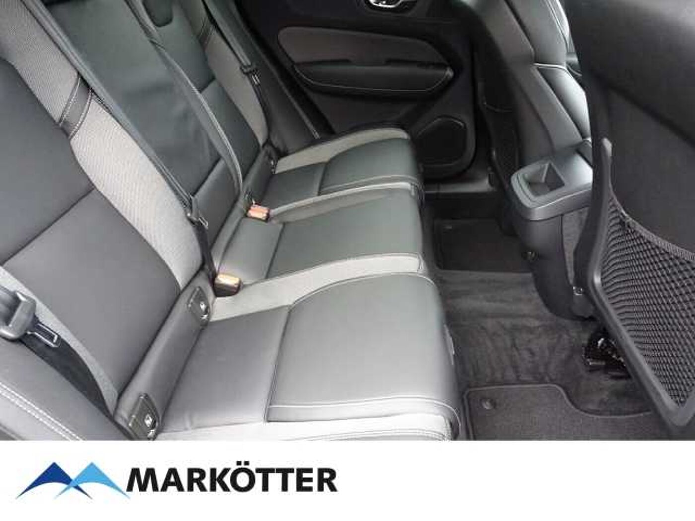 Volvo  Plus Dark 2WD B4 Benzin /Memory/BLIS/AHK