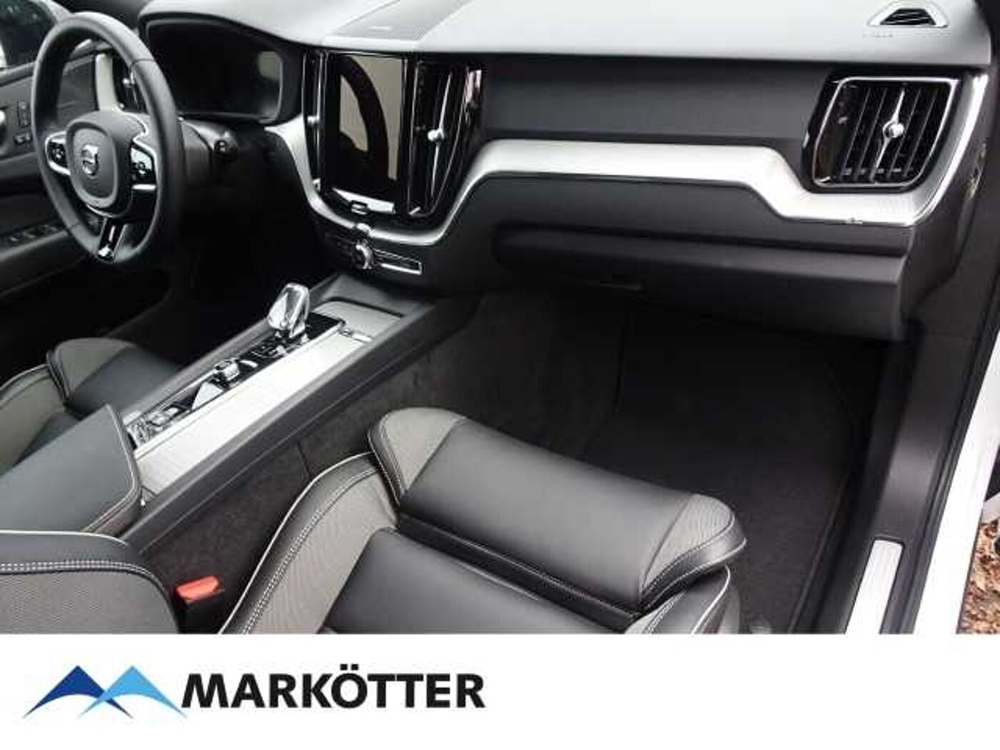 Volvo  Plus Dark 2WD B4 Benzin /Memory/BLIS/AHK