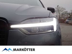 Volvo  Plus Dark Recharge Plug-In Hybrid AWD T6