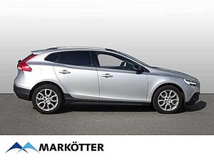 Volvo  Cross Country D2 Momentum/NAVI/PDC/CAM/SHZ