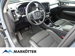 Volvo  T3 Momentum Pro 2WD/NAVI/LED/PDC/CAM/SHZ/