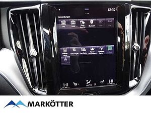 Volvo  Momentum Pro D4 2WD/Navi/AHK/H&K/Cam/SHZ/BLIS