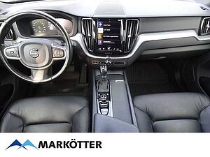 Volvo  Momentum Pro D4 2WD/Navi/AHK/H&K/Cam/SHZ/BLIS