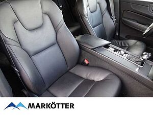 Volvo  Momentum Pro D4 2WD/Navi/AHK/H&K/Cam/SHZ/BLIS