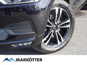 Volvo  Momentum Pro D4 2WD/Navi/AHK/H&K/Cam/SHZ/BLIS