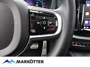 Volvo  T6 AWD R Design/NAVI/LED/SHZ/AHK/ACC/Four-C