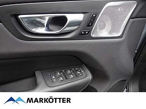 Volvo  T6 AWD R Design/NAVI/LED/SHZ/AHK/ACC/Four-C