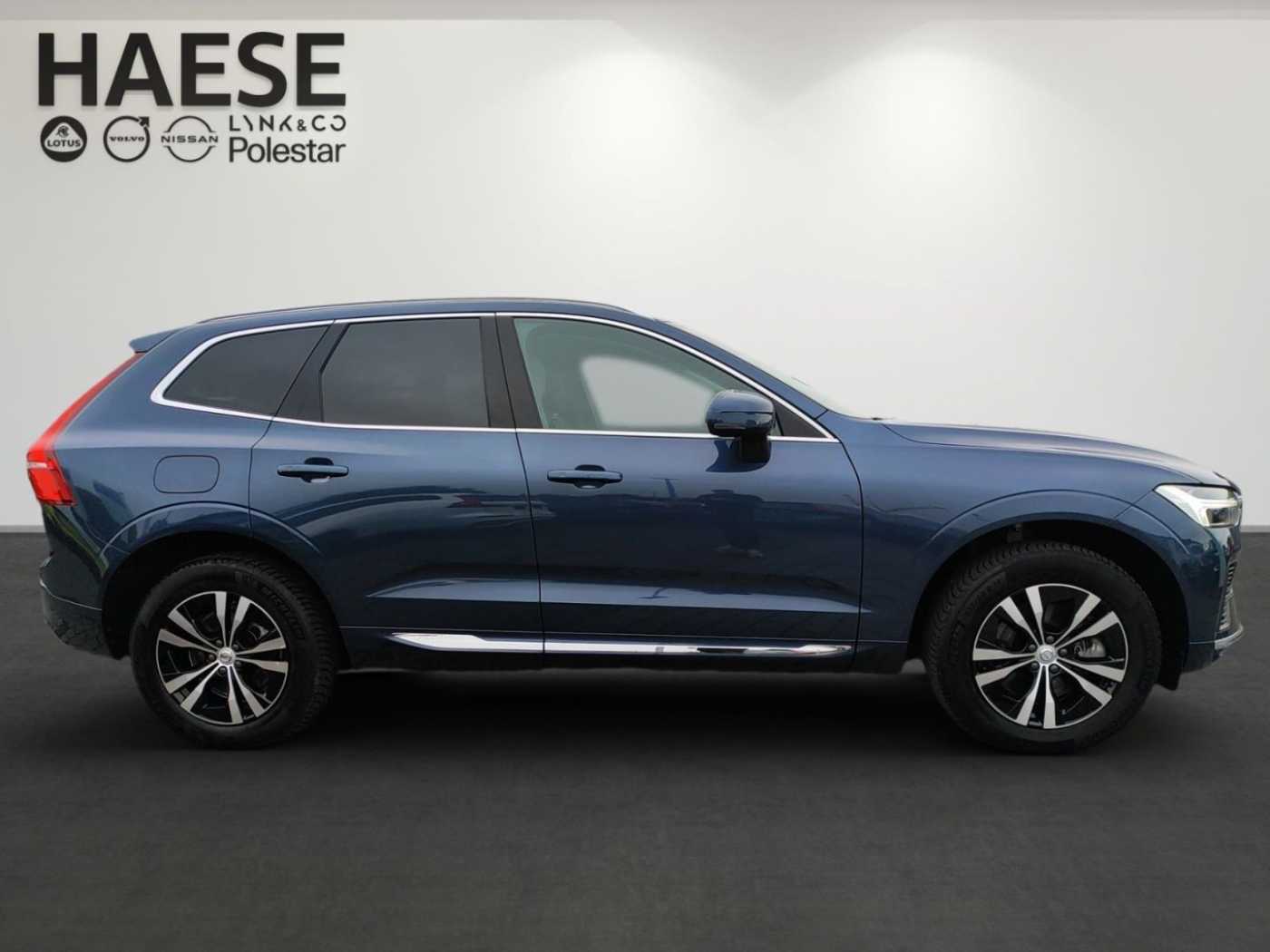 Volvo  Core Plug-In Hybrid AWD T6 EU6d LenkradHZG