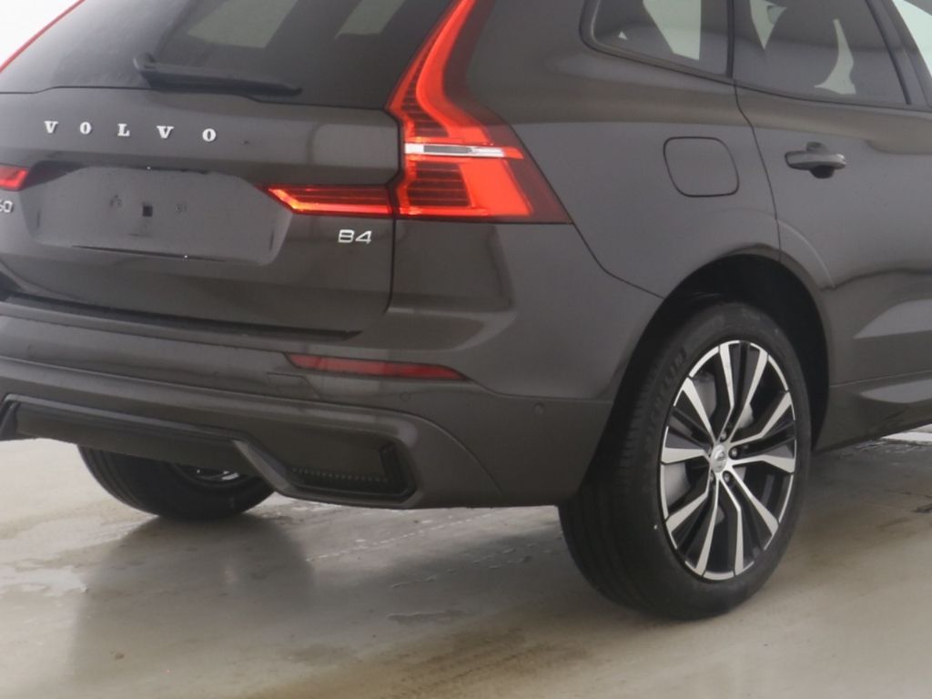 Volvo  Plus-Dark B4 2WD Diesel EU6d Frontscheibenh