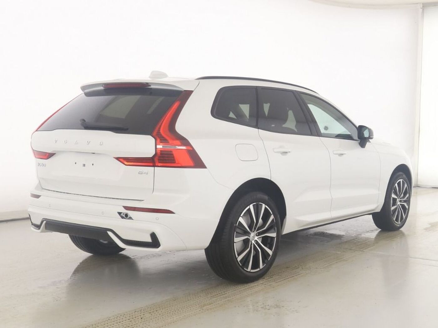 Volvo  Plus Dark B4 Benzin EU6d Leder digitales Co