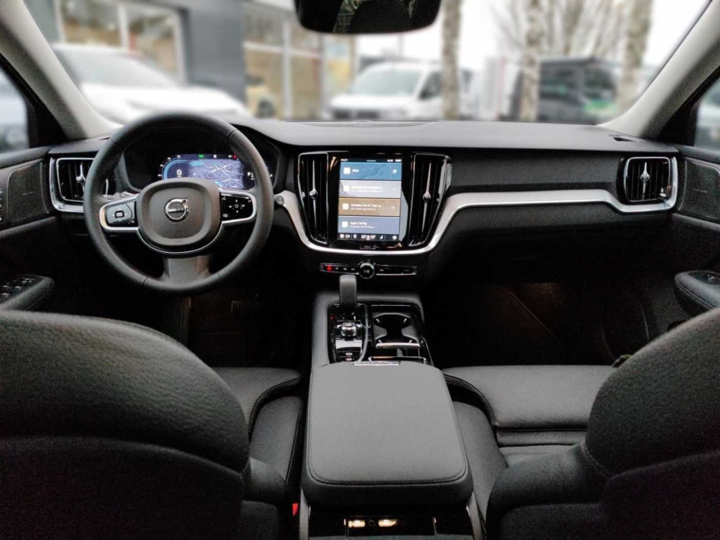Volvo  Recharge T6 AWD Plug-In Hybrid Plus Dark Hea