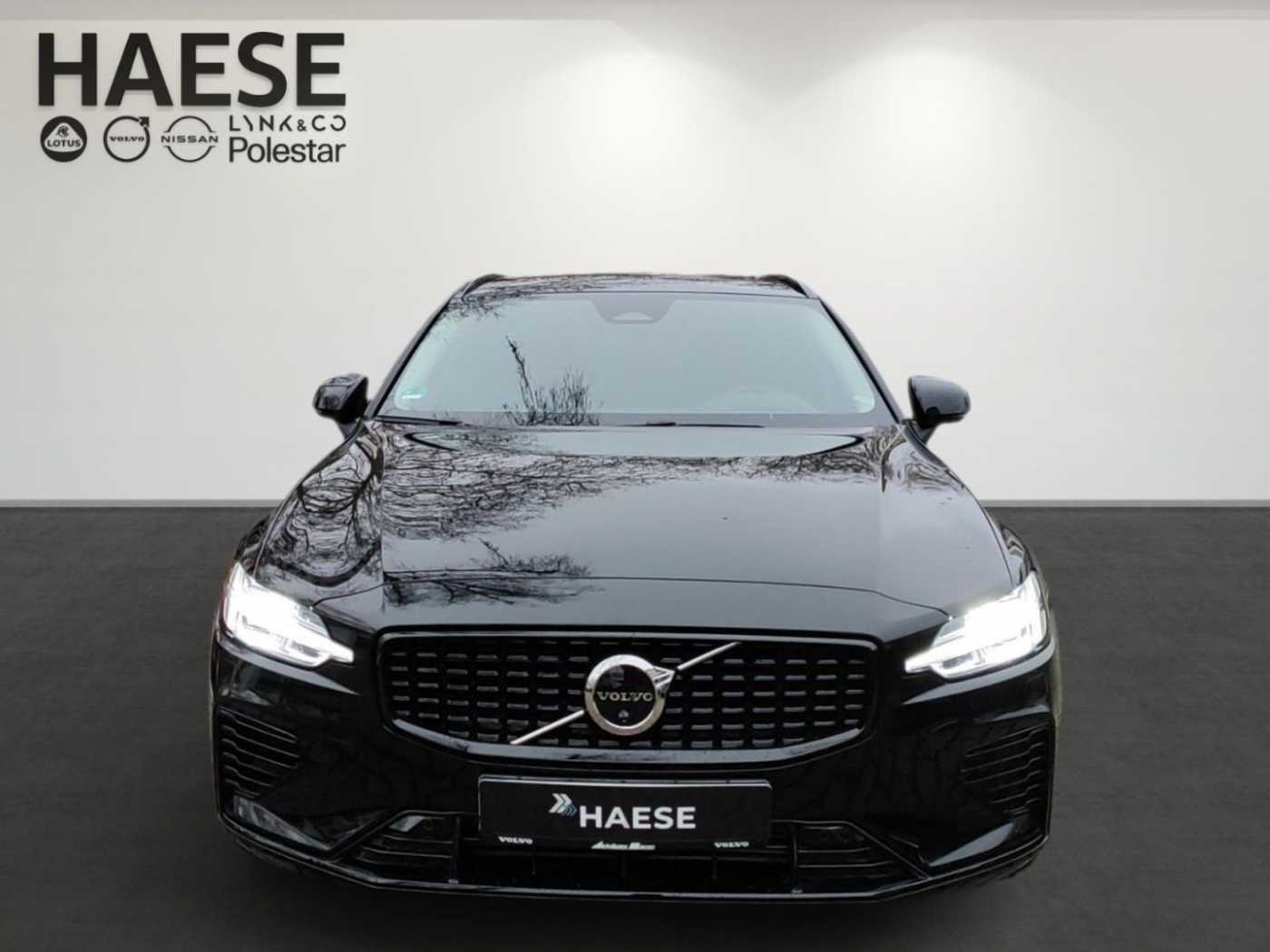 Volvo  Recharge T6 AWD Plug-In Hybrid Plus Dark Hea