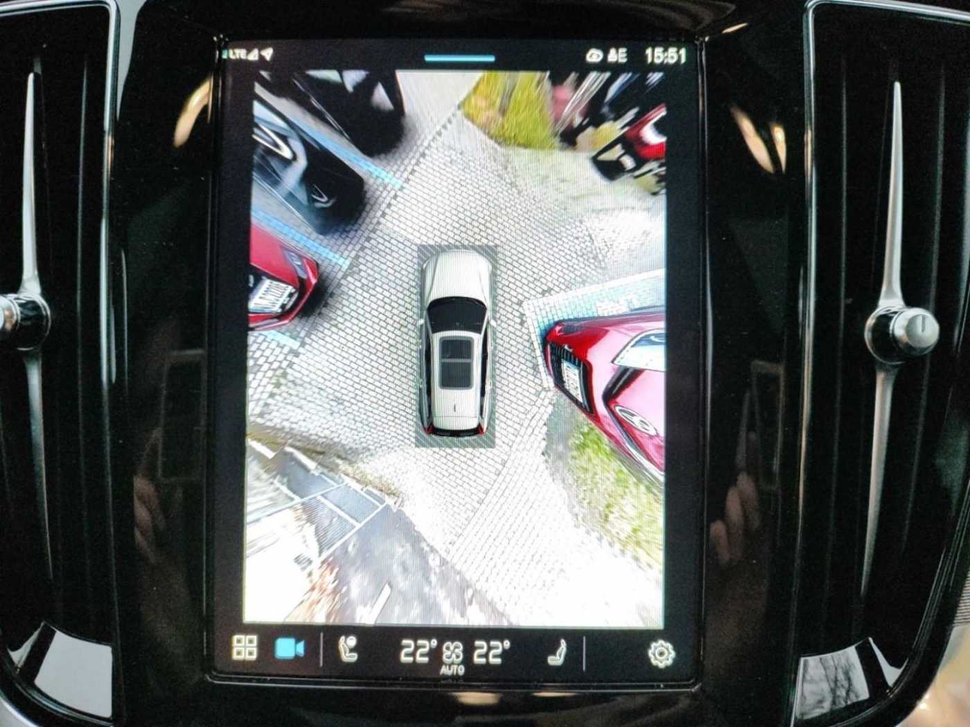 Volvo  Recharge T6 AWD Plug-In Hybrid Plus Dark Hea