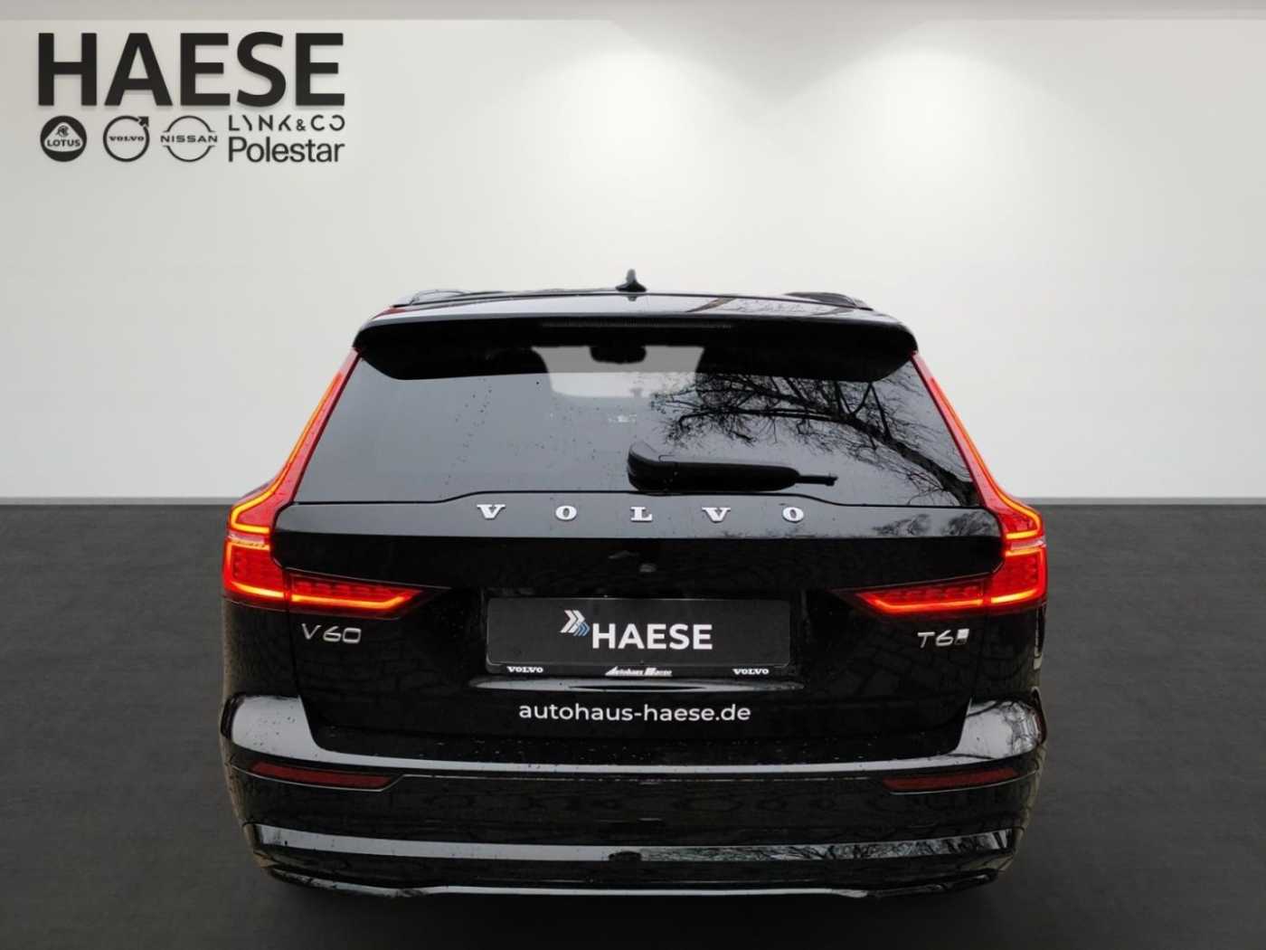 Volvo  Recharge T6 AWD Plug-In Hybrid Plus Dark Hea