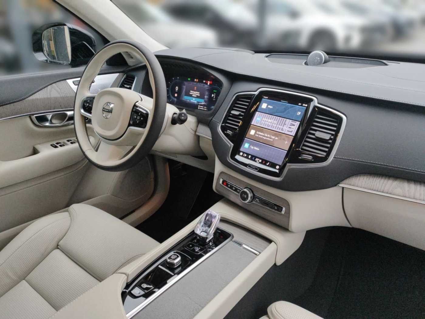 Volvo  Recharge T8 AWD Plug-In-Hybrid Ultra Dark *
