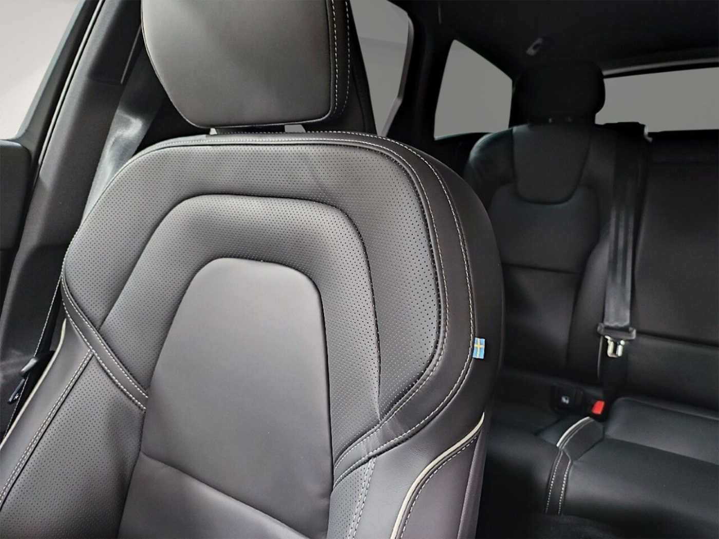 Volvo  Plus Dark Plug-In Hybrid AWD T6 EU6d Nappa L