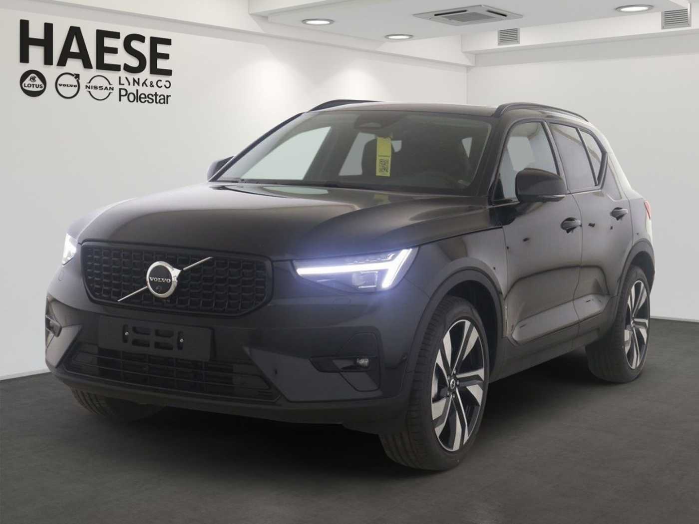 Volvo  Ultra Dark B4 EU6e AHK Leder Digitales Cock