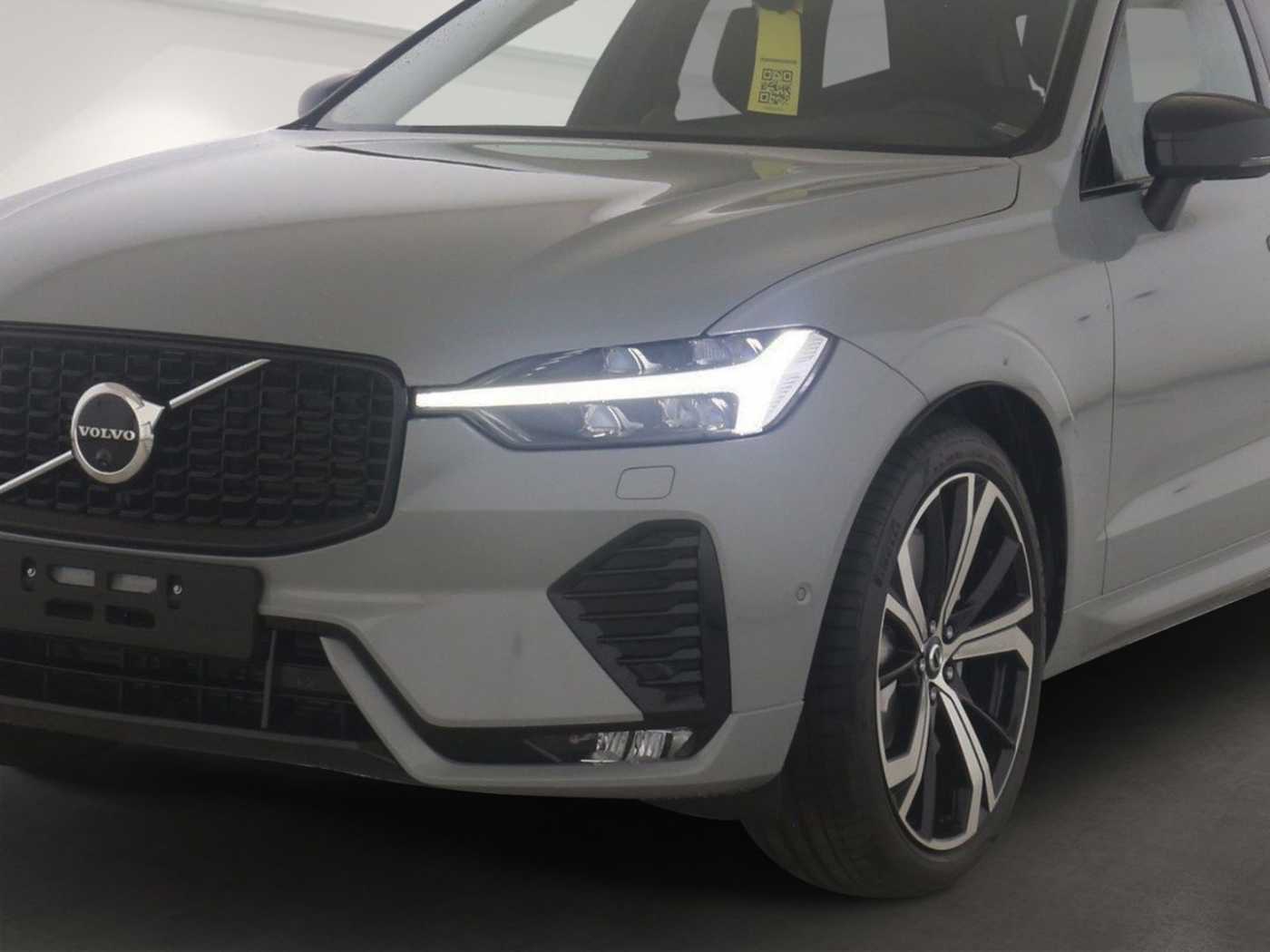 Volvo  Ultra Dark AWD B5 EU6d HUD AD Digitales Coc