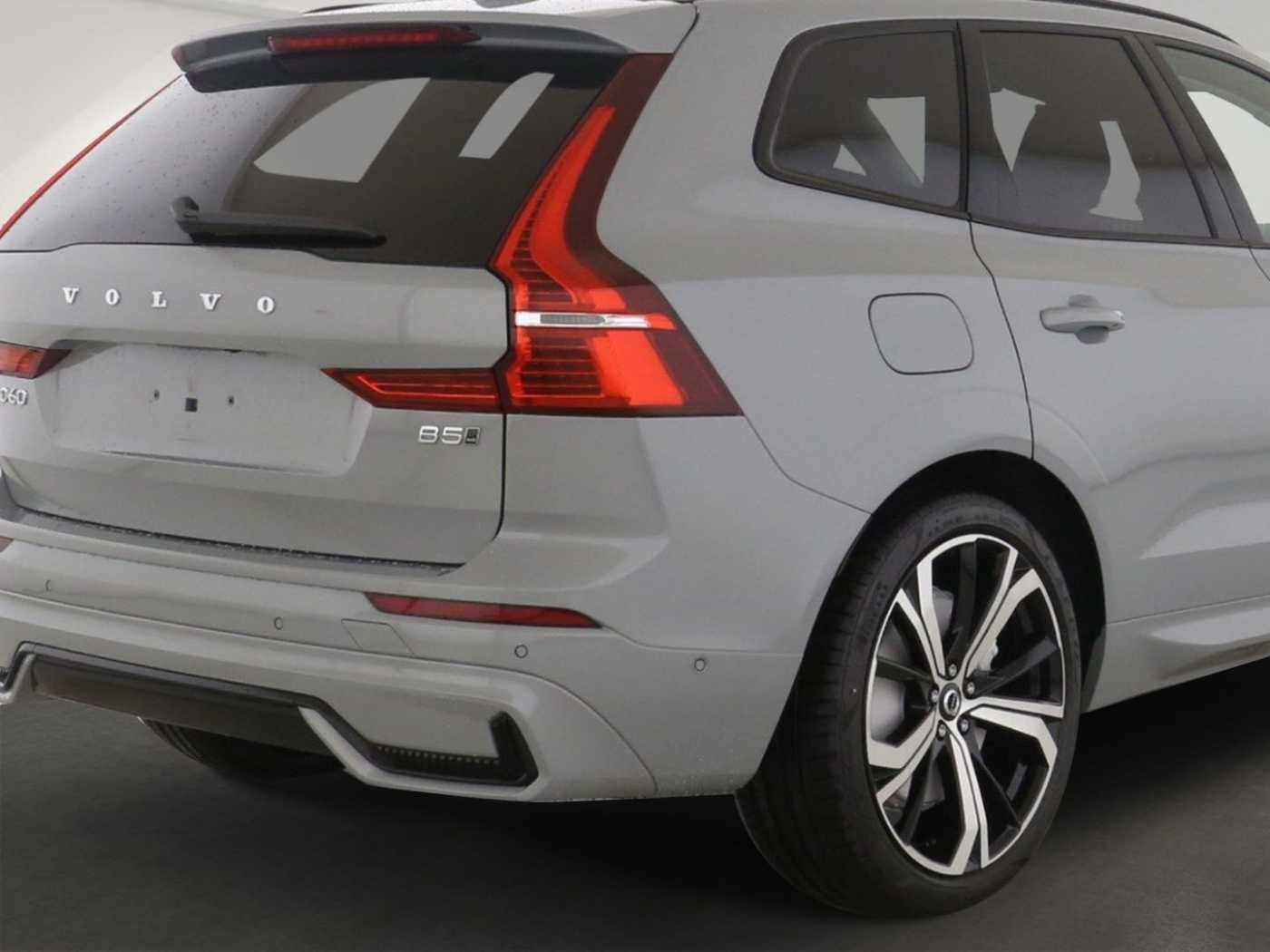 Volvo  Ultra Dark AWD B5 EU6d HUD AD Digitales Coc