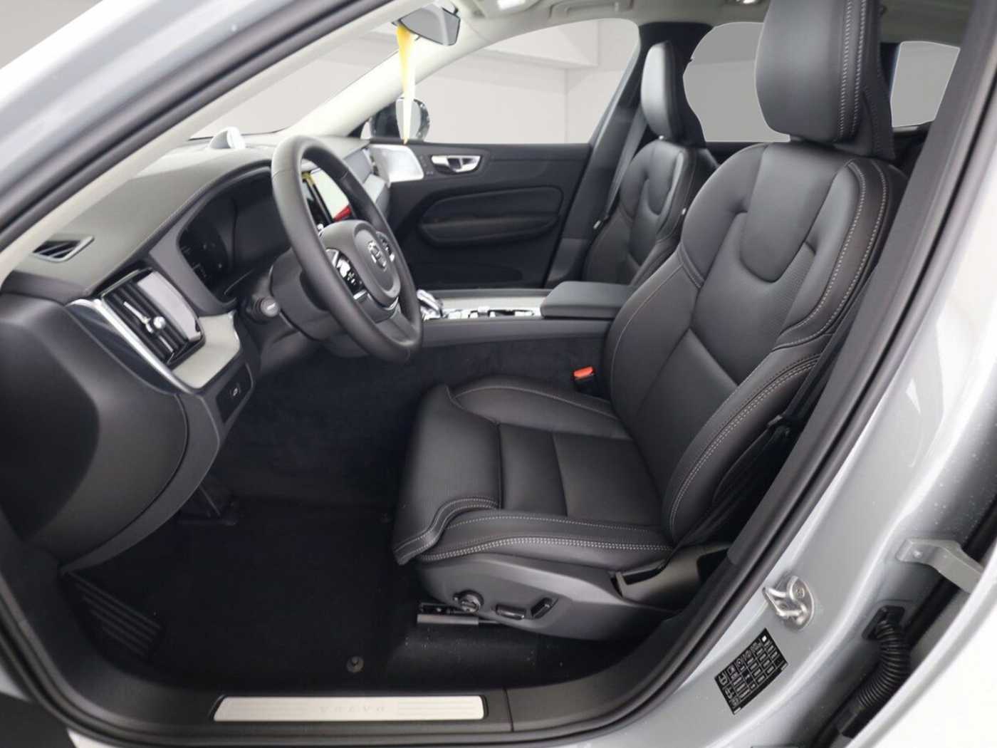 Volvo  Ultra Dark AWD B5 EU6d HUD AD Digitales Coc