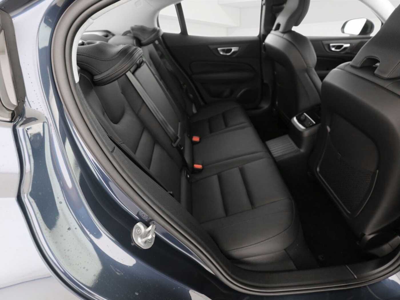 Volvo  T8 Ultimate Dark Recharge Plug-In Hybrid AWD