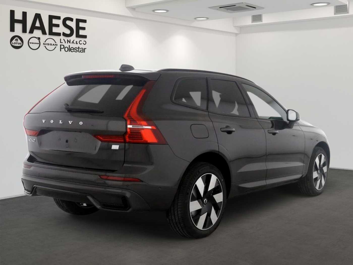 Volvo  T8 Plus Dark Recharge Plug-In Hybrid AWD EU