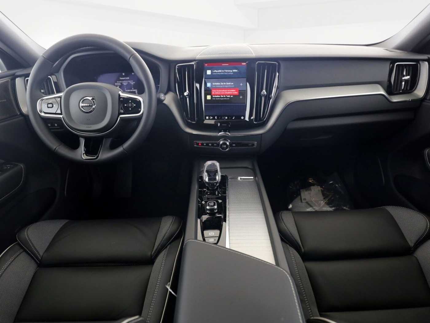 Volvo  T8 Plus Dark Recharge Plug-In Hybrid AWD EU