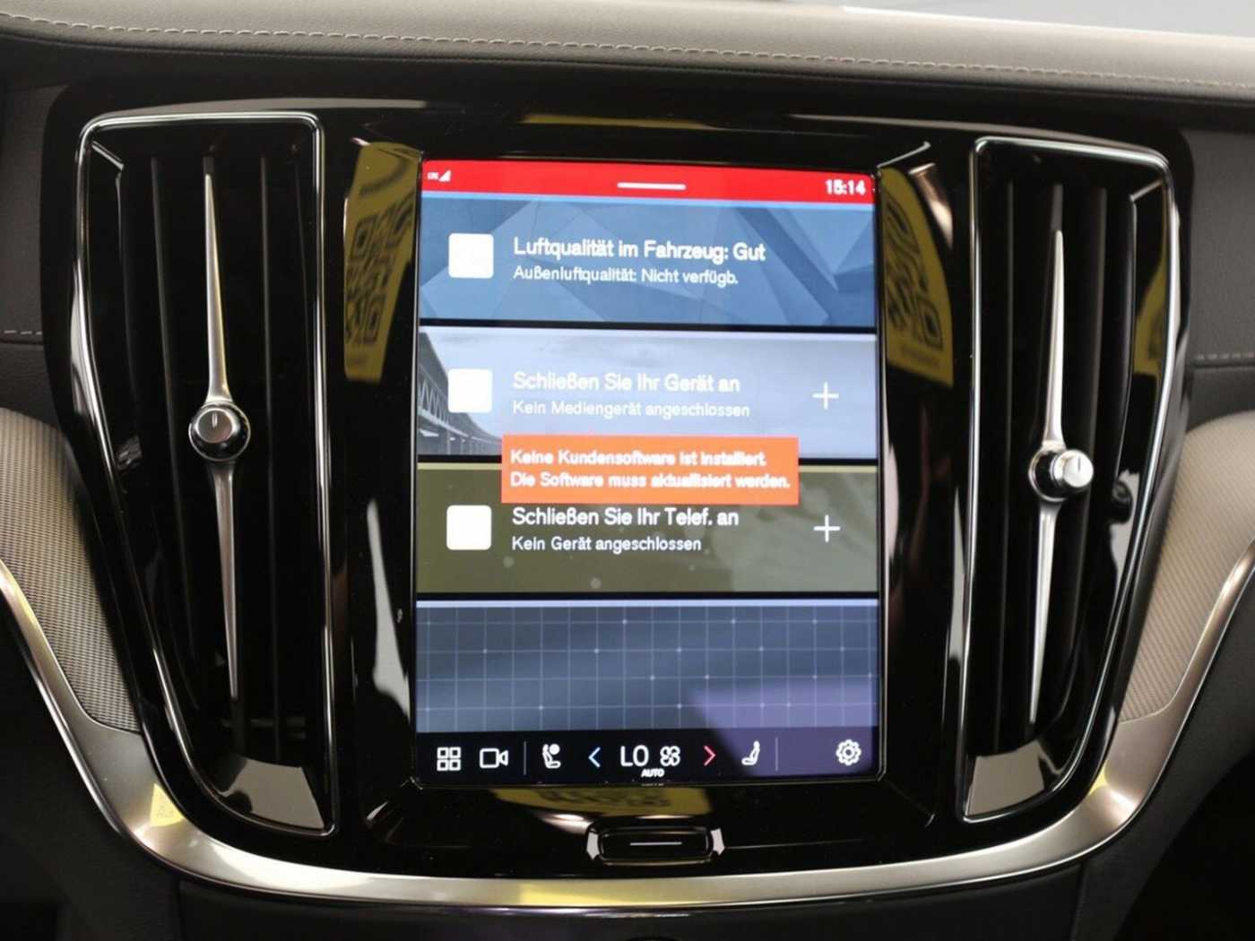 Volvo  T8 Ultimate Dark Recharge Plug-In Hybrid AWD