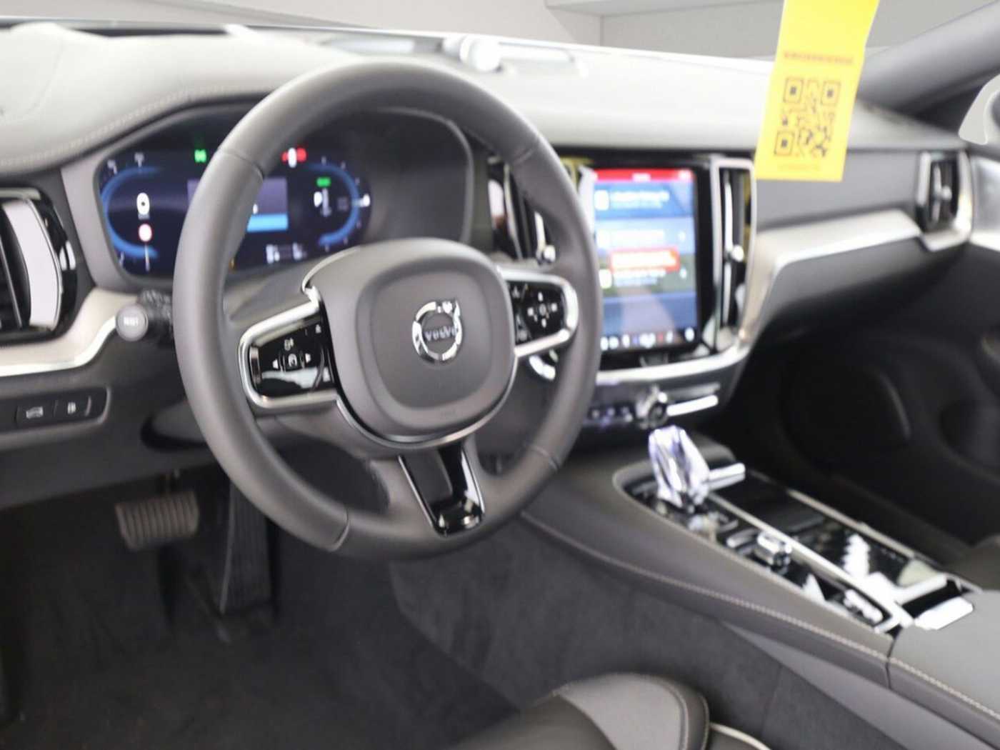 Volvo  T8 Ultimate Dark Recharge Plug-In Hybrid AWD