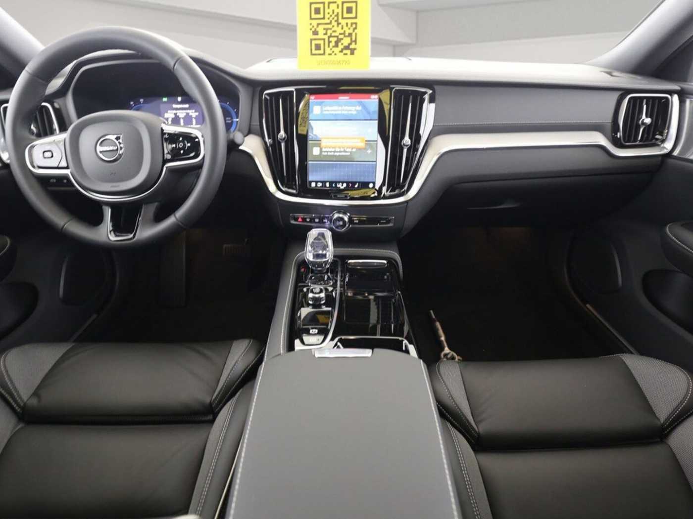 Volvo  T8 Ultimate Dark Recharge Plug-In Hybrid AWD