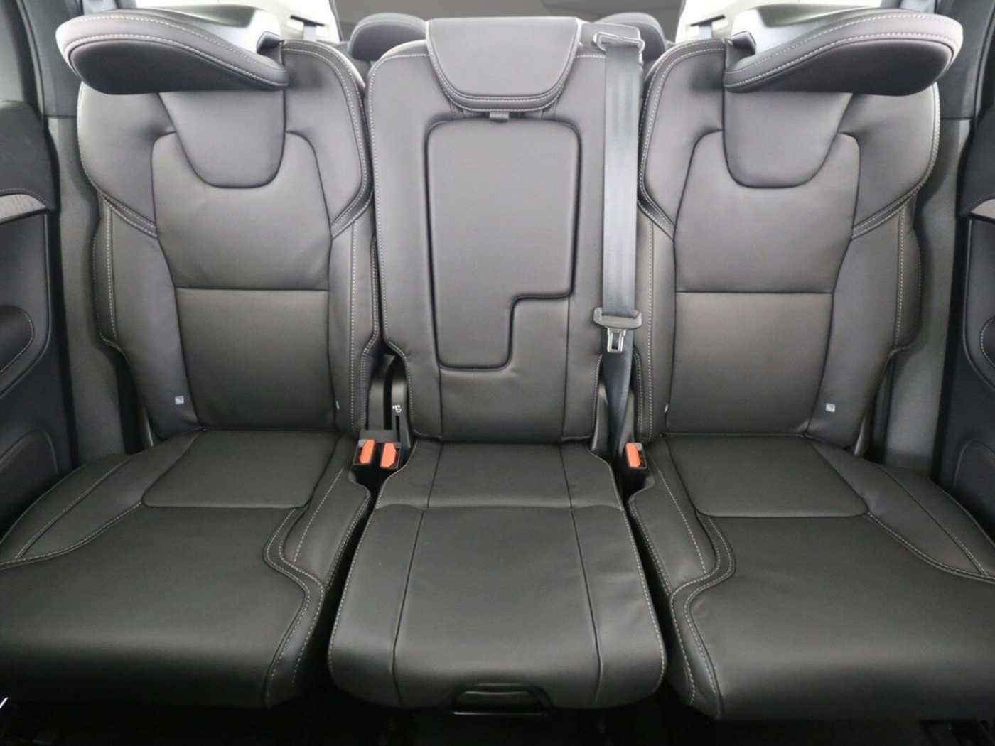 Volvo  T8 Ultra Bright Recharge Plug-In Hybrid AWD