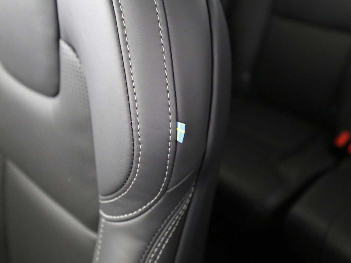 Volvo  T8 Ultra Bright Recharge Plug-In Hybrid AWD