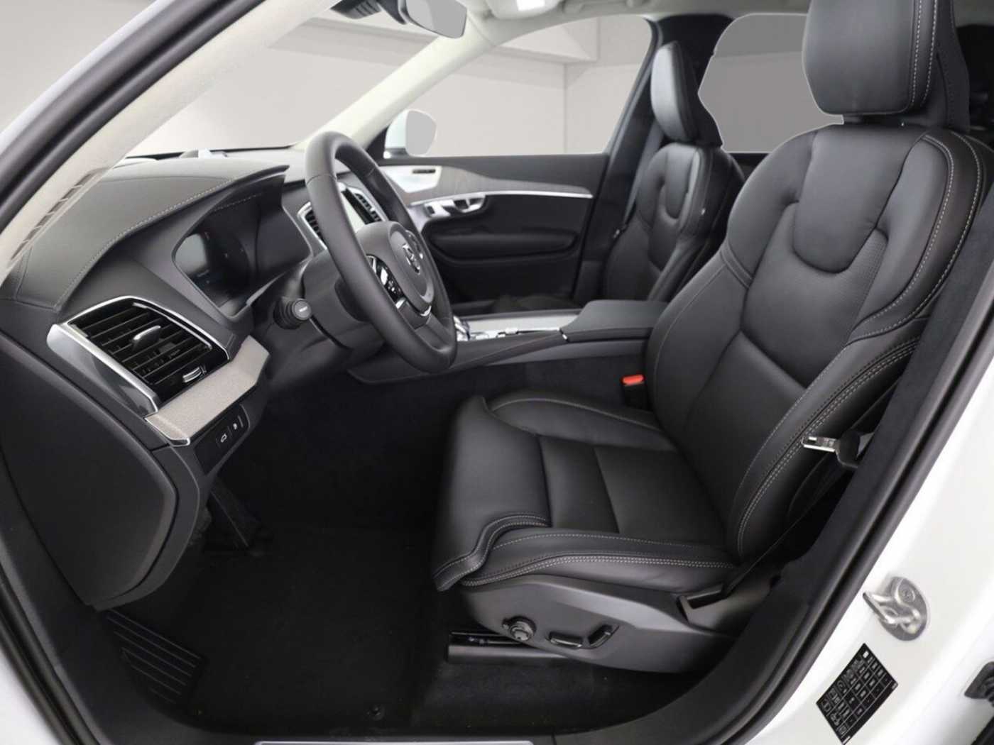 Volvo  T8 Ultra Bright Recharge Plug-In Hybrid AWD