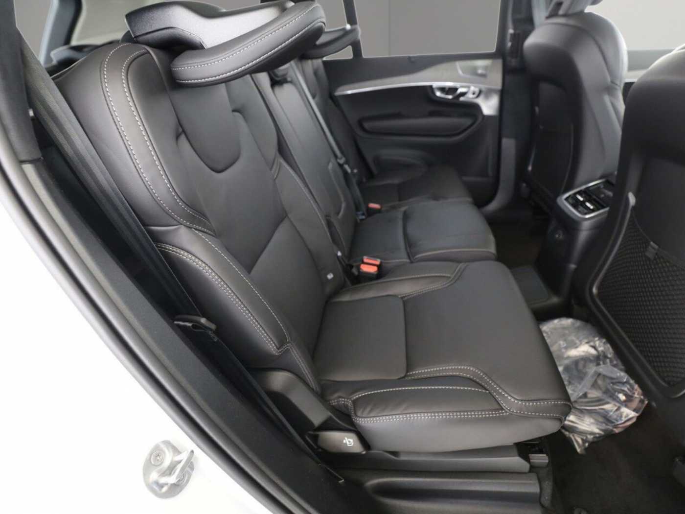Volvo  T8 Ultra Bright Recharge Plug-In Hybrid AWD