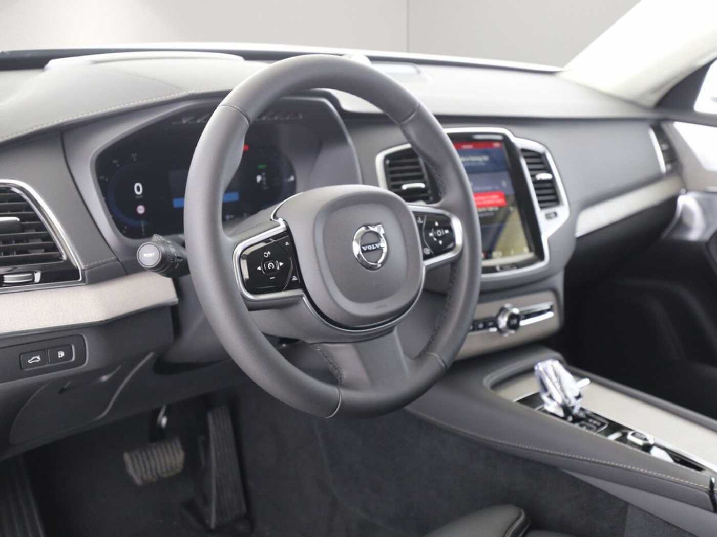 Volvo  T8 Ultra Bright Recharge Plug-In Hybrid AWD