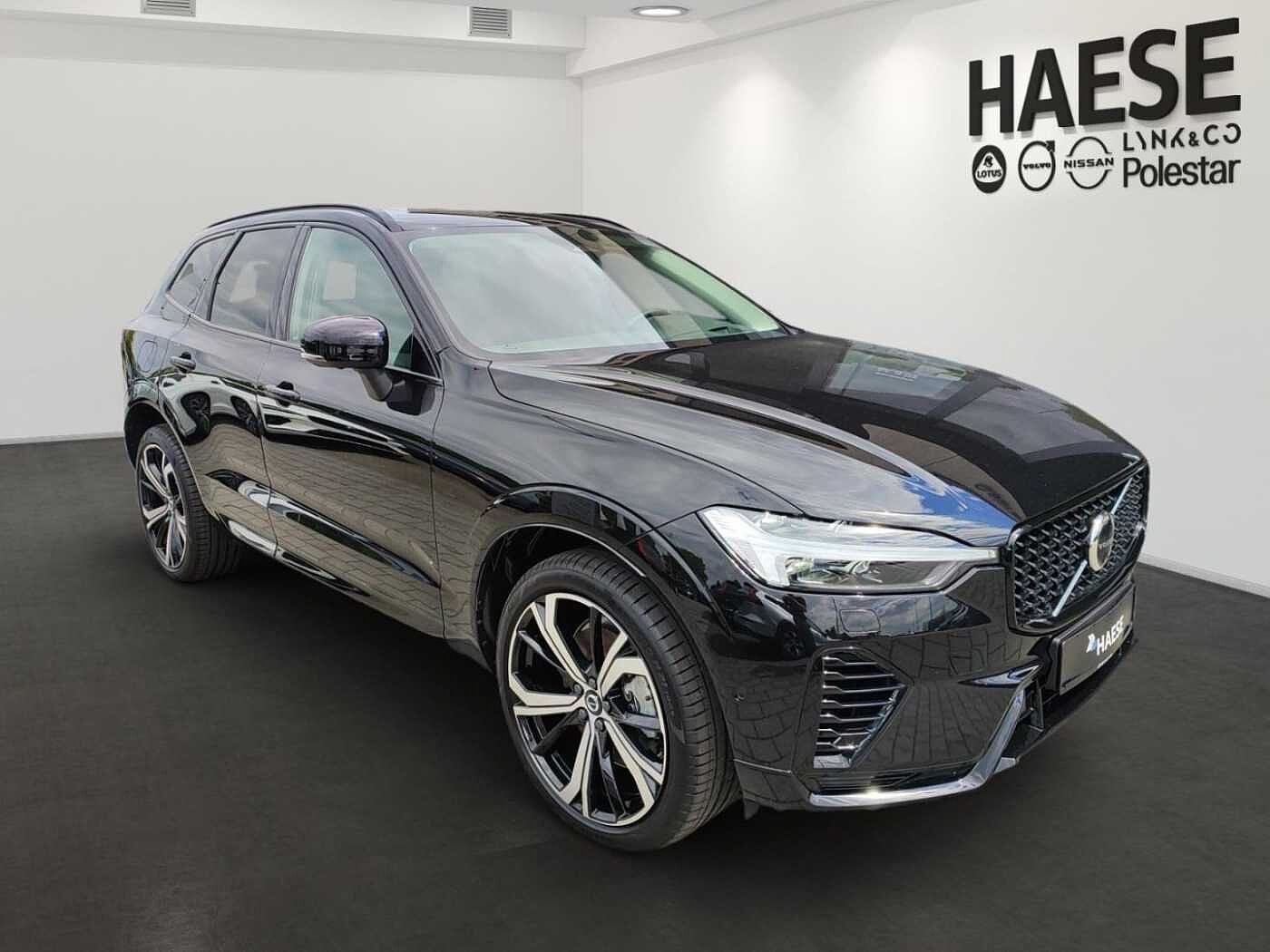 Volvo  T8 Ultra Dark Recharge Plug-In Hybrid AWD E