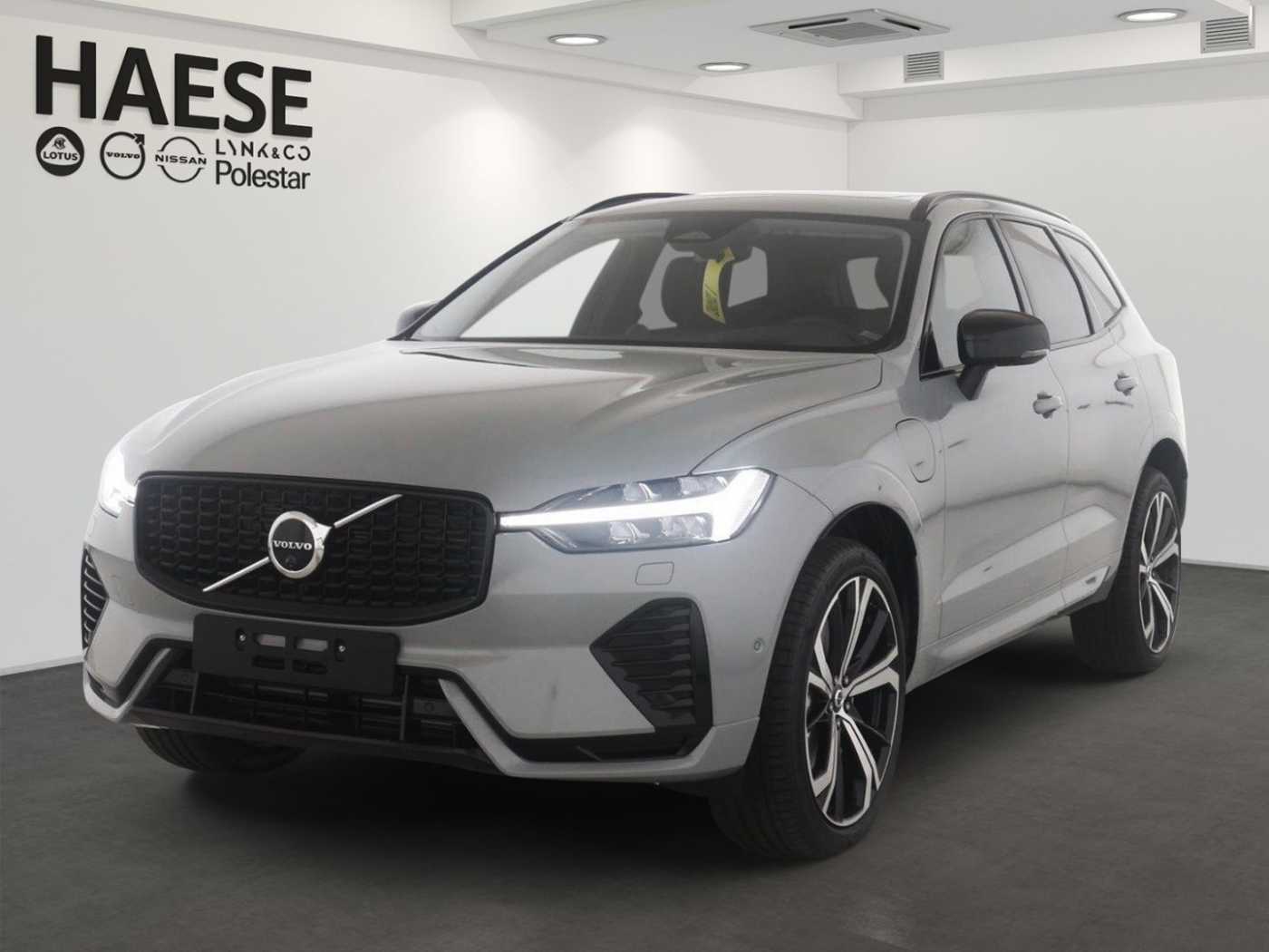 Volvo  T8 Ultra Dark Recharge Plug-In Hybrid AWD E